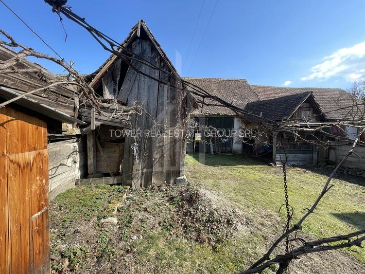 Casă individuală | 2 corpuri | Șură și anexe | teren 1460 mp – Porumbacu De Jos - 24