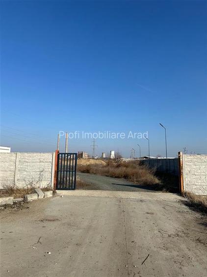 Inchiriem parcare/ teren generos, aproape de Centura Aradului - 4