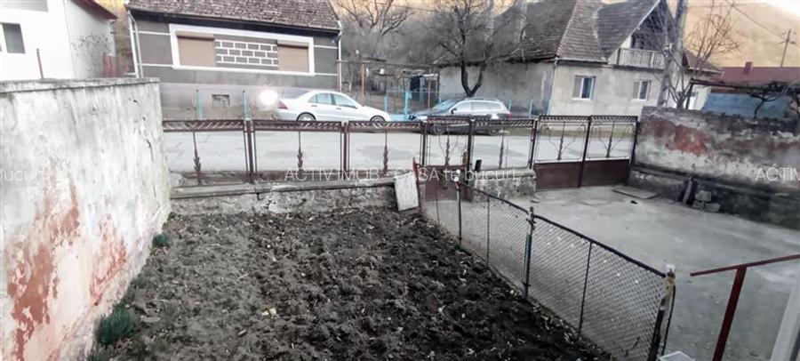 MOLDOVA NOUA, Casa 3 camere, Suprafata totala teren: 274 mp - 17