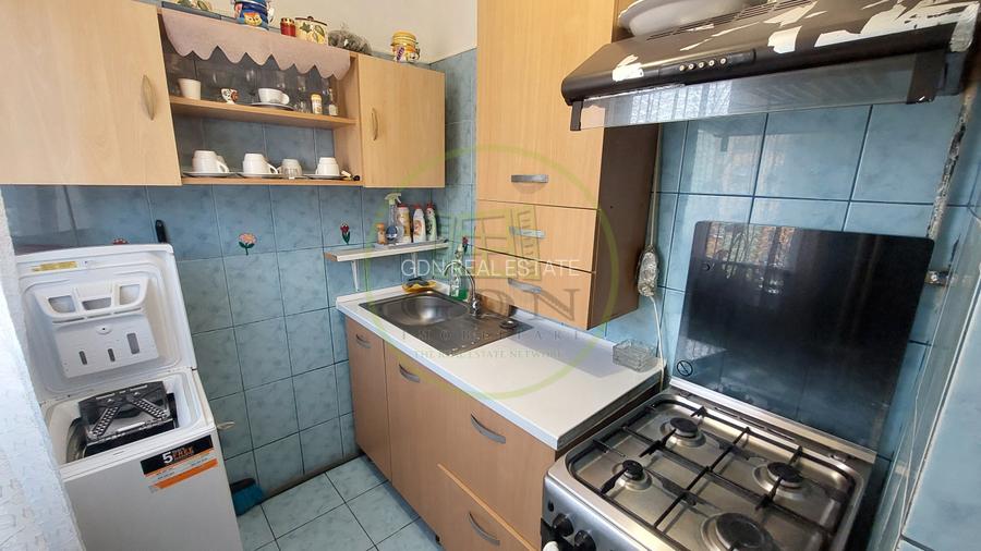 Apartament 3 camere, semidecomandat, Valea Rosie, zona Piata - 4