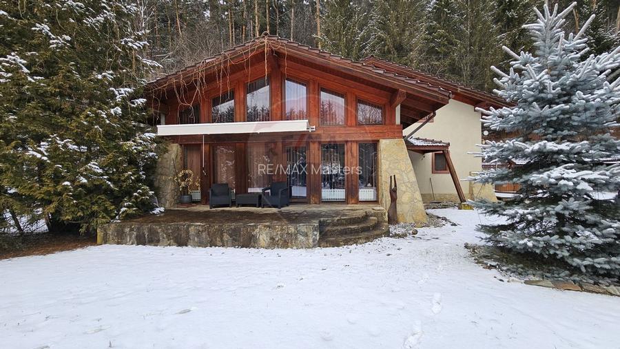 Vilă de lux cu 4 camere de vânzare în Câmpulung Moldovenesc, Suceava - 59