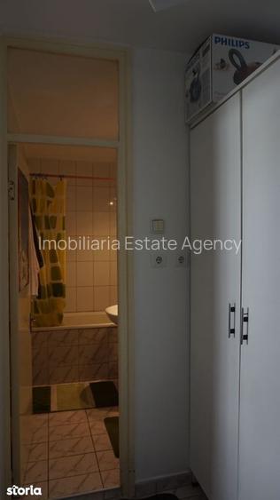 Garsoniera Dristor, bloc stradal, 4 minute de metrou, mobilată si utilată modern - 9