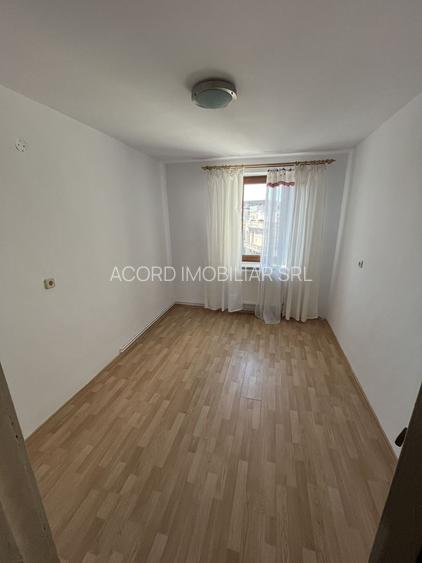 Apartament 4 camere Piata Ovidiu - 30