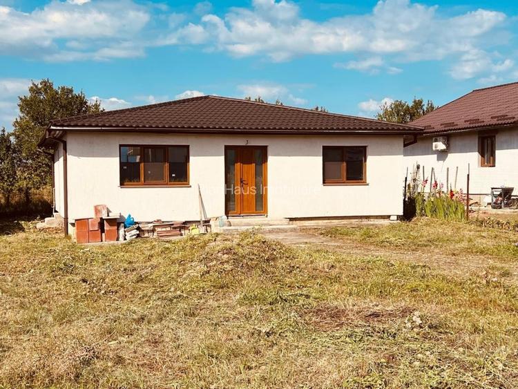 Casă in Mocira pe parter ,semifinisata ,493 mp teren  - 4