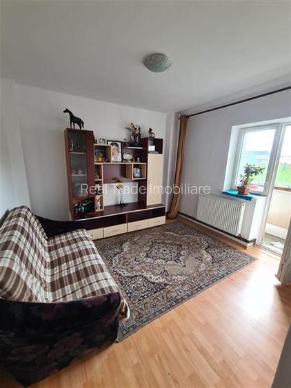 Apartament 2 camere decomandat, 2 balcoane,  etajul 2 Racadau Parcul Trandafiril - 2