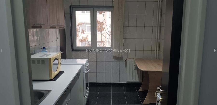 Decebal - Piata Alba Iulia vanzare apartament 3 camere - 3