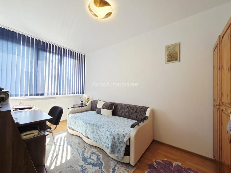 Apartament 3 camere Micro 16 cu 2 balcoane etaj 2 - 10