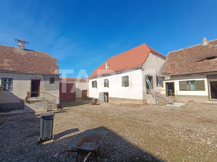 Casa saseasca plina de istorie in sat Nou judetul Sibiu - 4