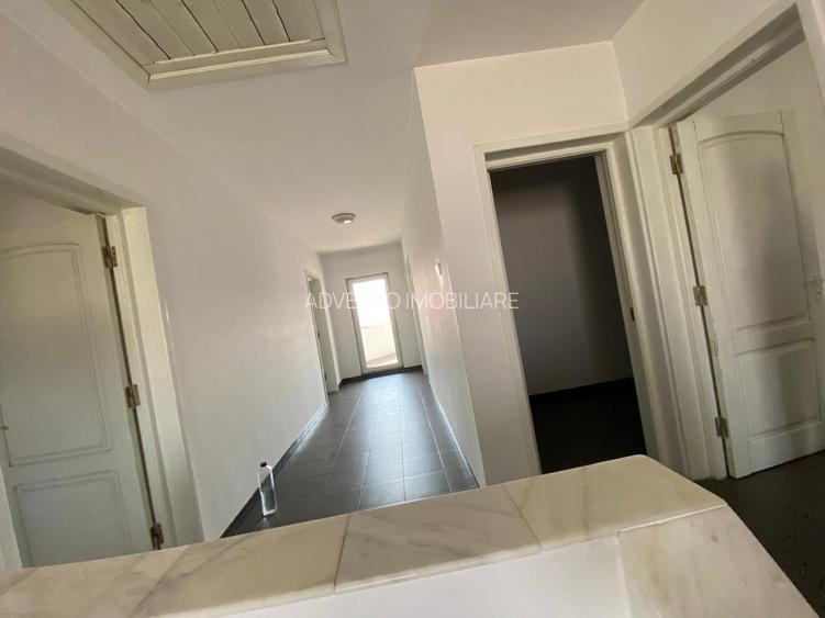 Vanzare casa vila 5 camere zona Crangasi - 12