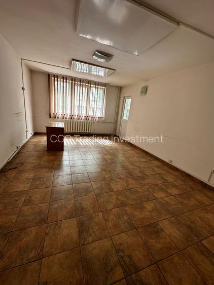 Centru-apartament cu 4 camere la parter - 2