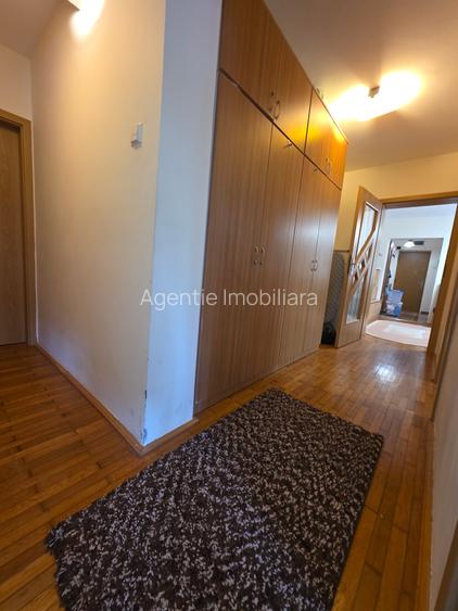 4camere vis a vis de parcul Tabacariei 89mp - 11