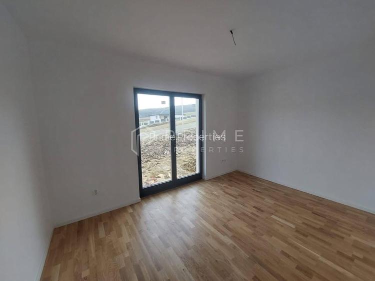 Vilă chalet modern cu perete panoramic de sticlă - Livezeni, Mureș - 8