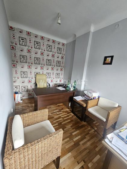 Apartament ultracentral, 80 mp utili, 3 camere, pentru locuit sau birou! - 7