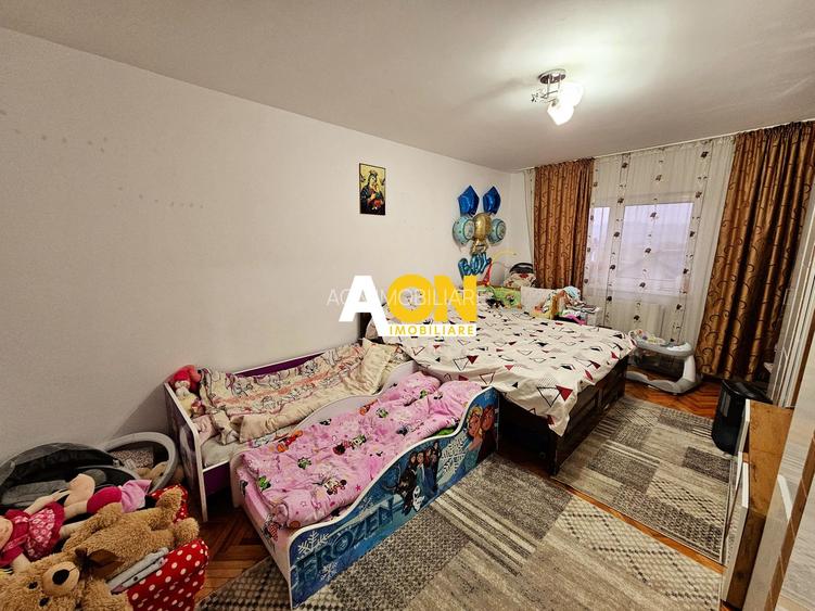 Apartament 2 camere, decomandat, mobilat, utilat, etaj 3, Ampoi 2 - 6