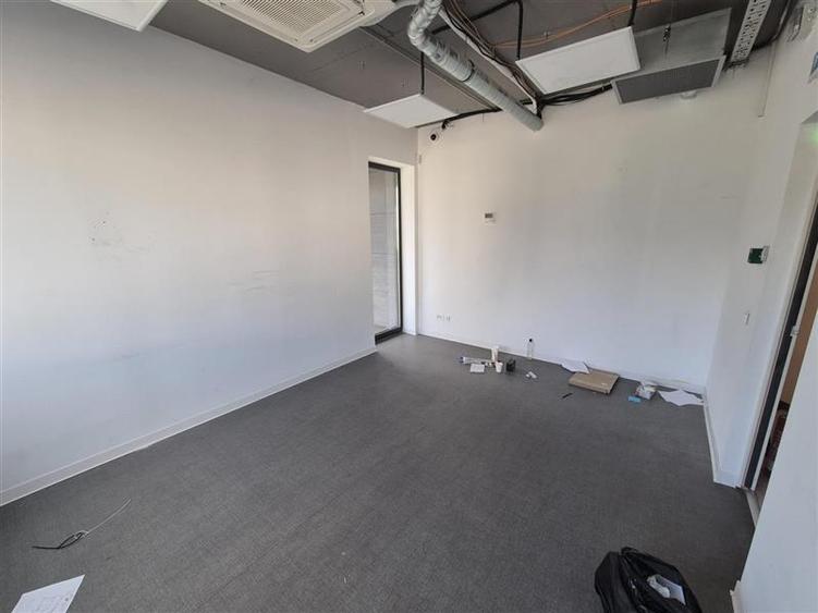 Zone 313 spatii de birouri