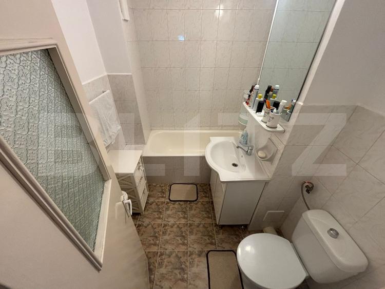 Apartament de vanzare, 3 camere, 70 mp, zona Dacia