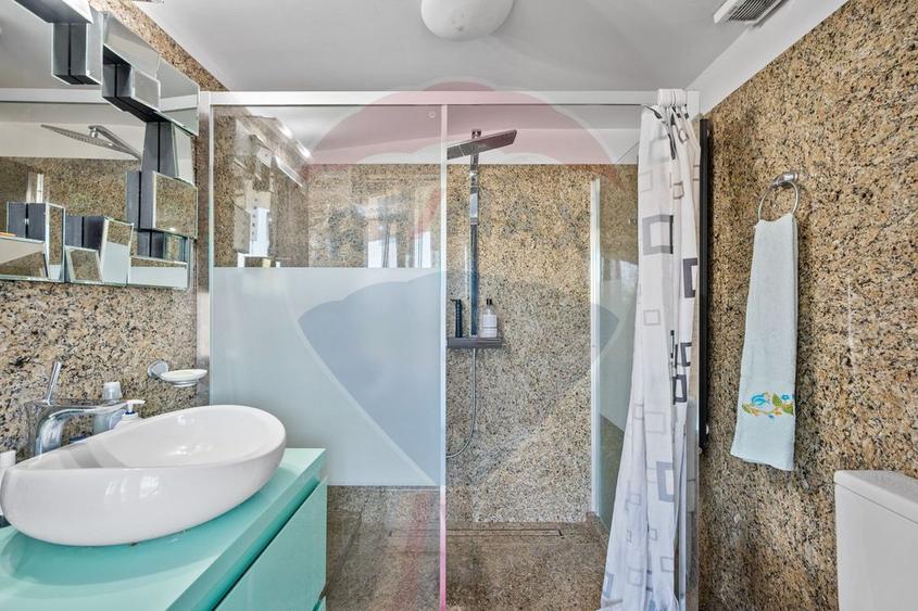 Vilă Futuristă: Eleganță & Inovație la limita pădurii, piscină, 4500mp