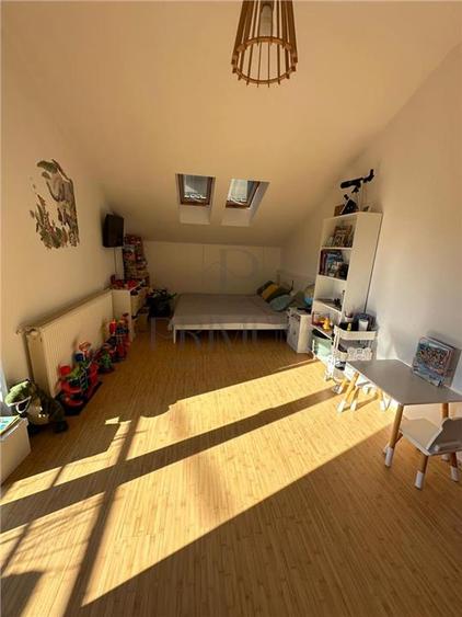 Casa individuala superba - zona TOP ( Calea Buziasului) - mobilata complet - gar