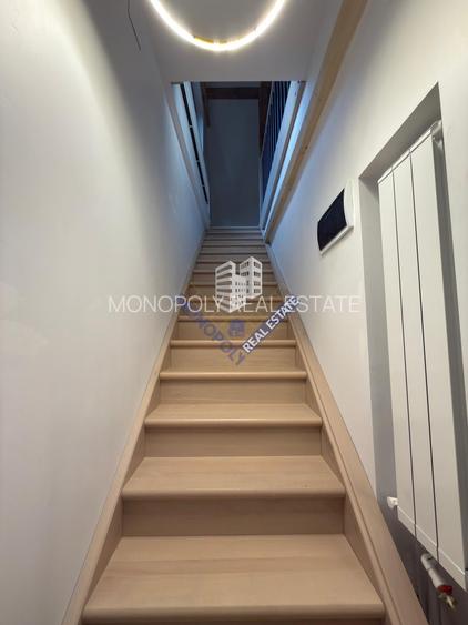 Garsonieră modernă de închiriat – Centrul Vechi Brașov, mansardă - 10