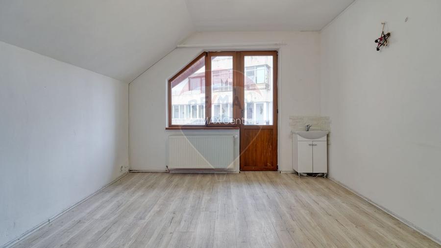 Casă / Vilă cu 9 camere de închiriat în zona Centrul Civic! - 12