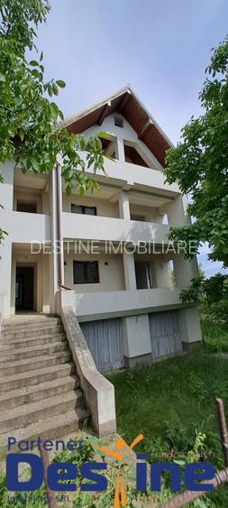 Vila , D+P+1+M+POD, 474 mp, Valea Lupului - 2