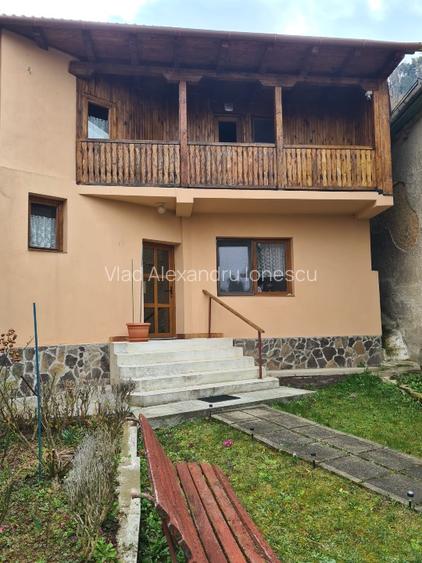 De Vanzare - Casa deosebita zona Schei, Brasov - 2