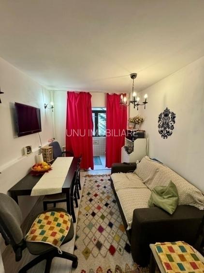 SF LAZAR - PALAS MALL - 3 CAMERE DECOMANDAT - ETAJ 1 - BLOC DIN 1980 - RENOVAT - 2