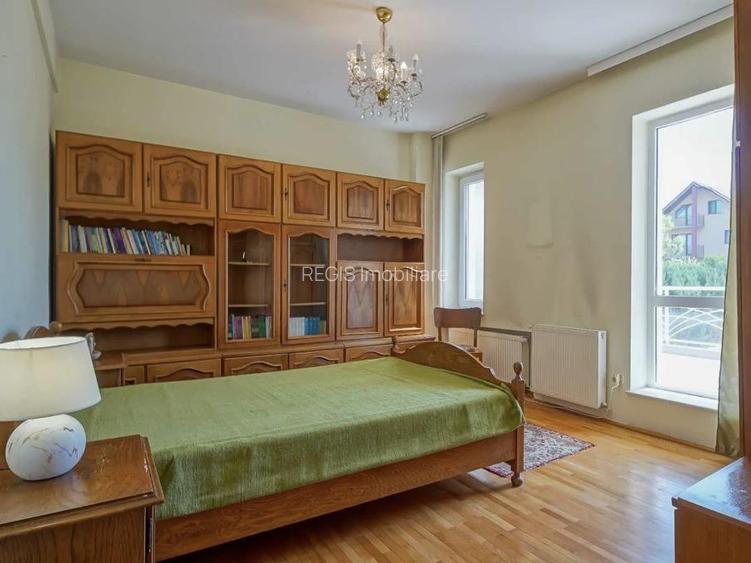 Casa  arhitectura deosebita cu potential afacere - Tractorul - 5 min Coresi - 10