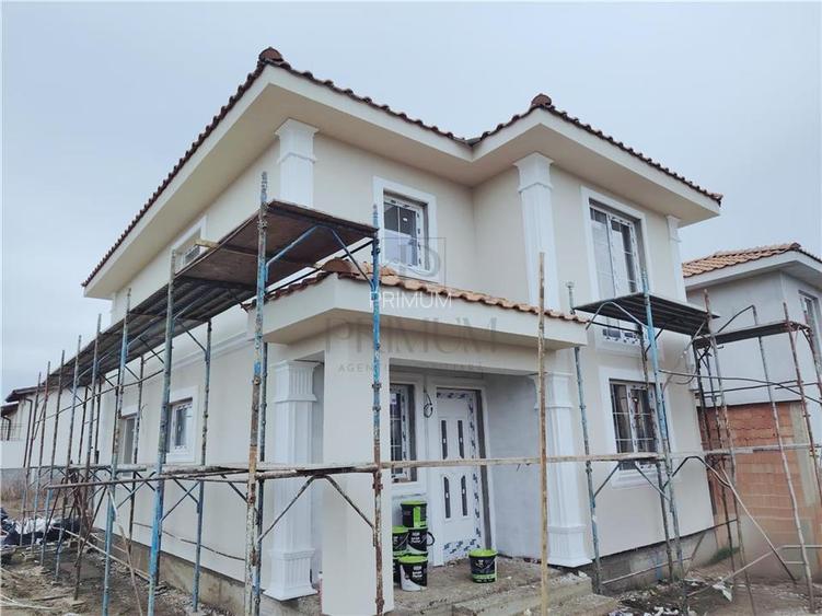 Duplex separat prin garaj - toate utilitatile - personalizare interioara - 2