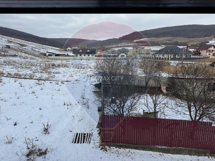 Casa  si  teren zona Balaurul - 55