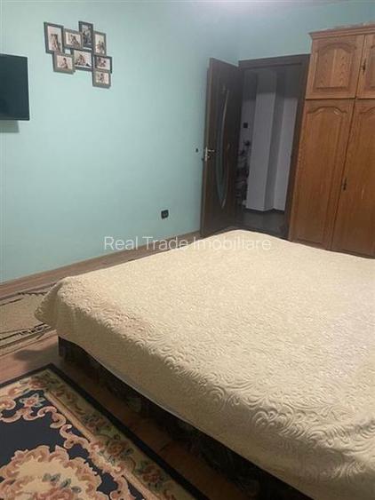 Apartament 3 camere decomandat etajul 1 Astra Carpatilor - 3