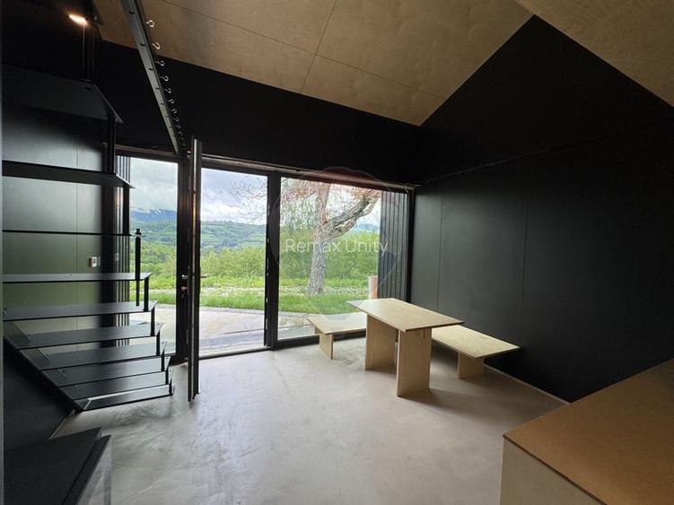 Doua case la munte, cu vedere superba, localizate in Poiana Marului - 30