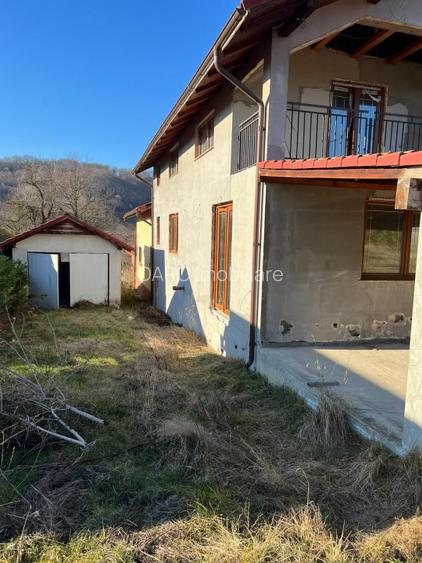 Casa cu teren 2000mp / Alunu - Valcea - 4