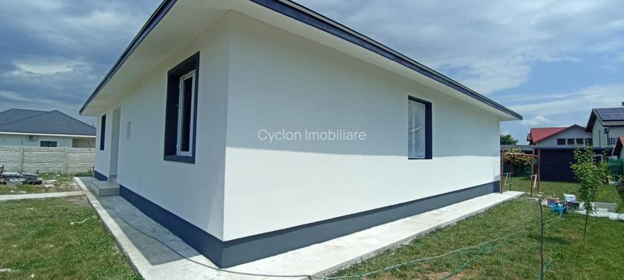 Casa de vanzare 4 cam 2 bai teren 900 mp Saftica-Dumbraveni - 2