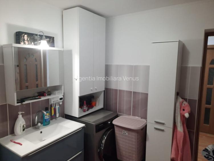 Casa cu etaj in catamarasti deal - 5