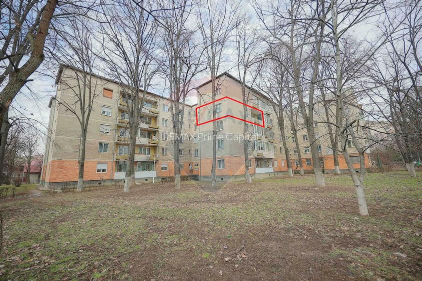 Apartament cu 3 camere, de vânzare în zona Rogerius - 2