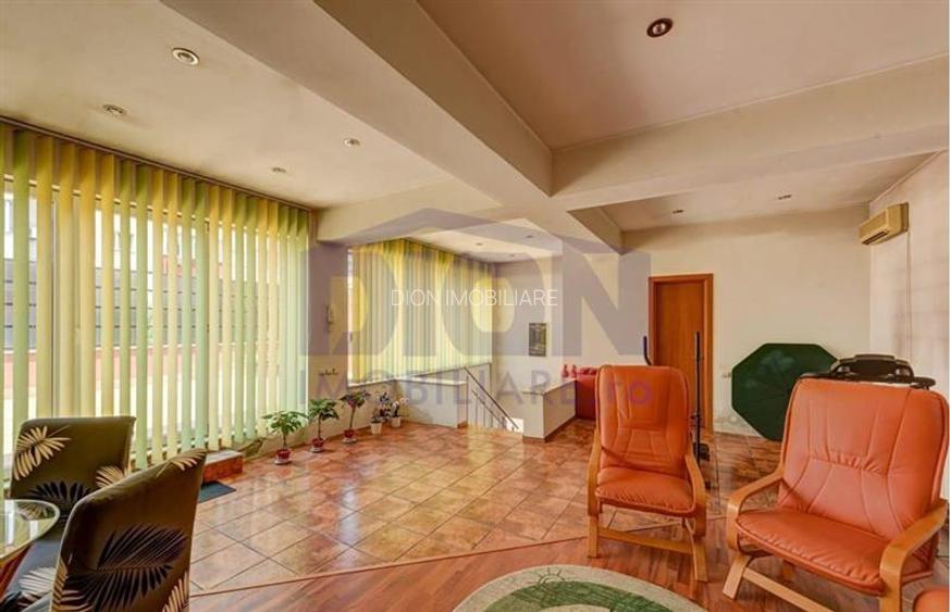 Casa moderna cu terasa, in apropierea celor mai frumoase puncte ale orasului - 9