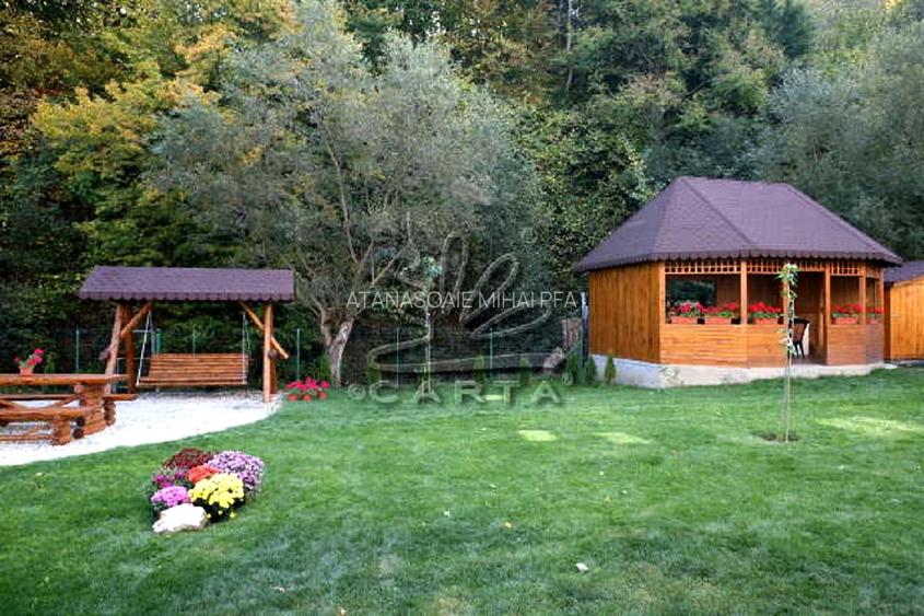 Vila de Vânzare lângă Castelul Bran – Oază de Liniște și Eleganță - 3