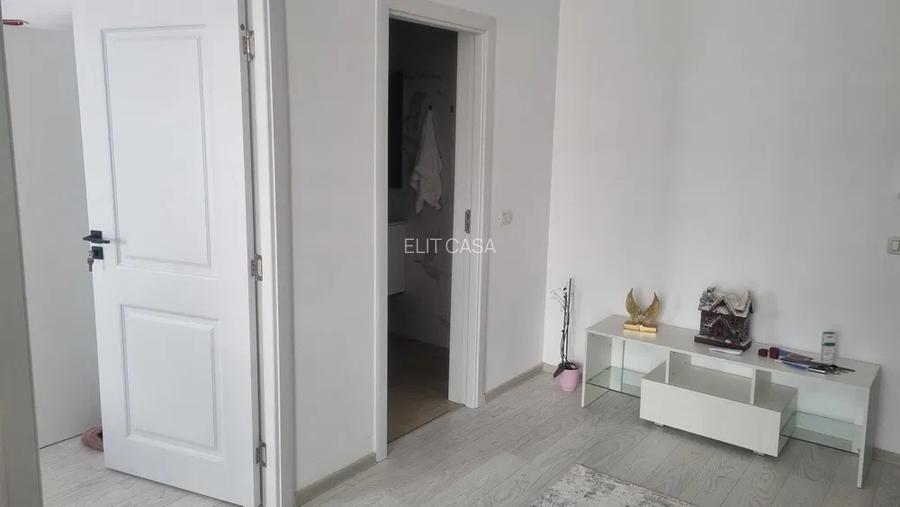 Apartament 2 camere, etajul 3/4, zona Valea Lupului - 3