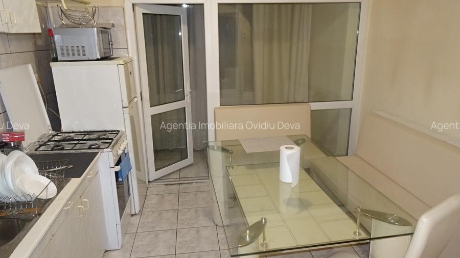 Vand apartament de 2 camere decomandat in Deva, zona I. Creanga + boxa intabulat - 2