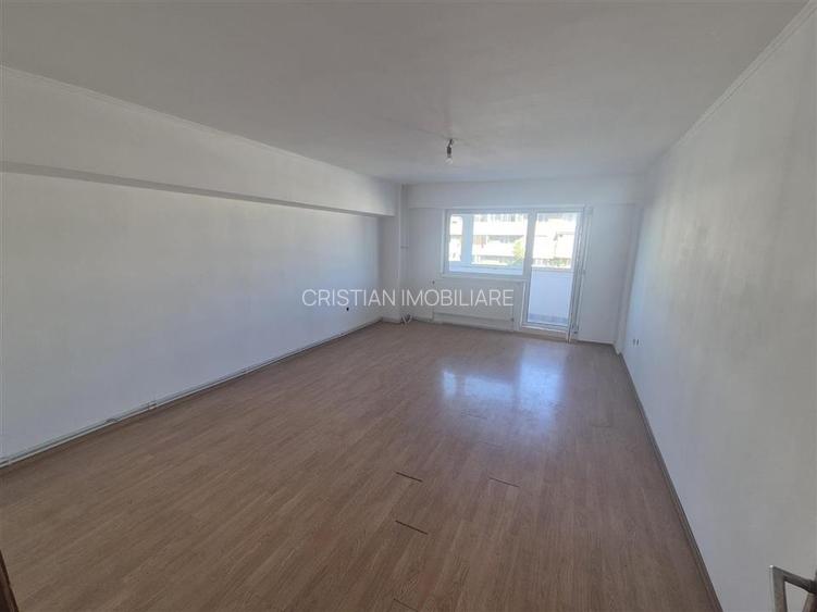 67mp Calarasilor-PNL,  2 cam Decomandat etaj de mijloc - 2