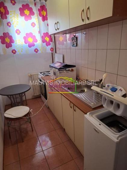 Dristor- metrou - 1 min- bloc mixt - 9