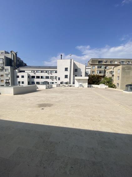 Universitate, imobil S+P+3 - 17