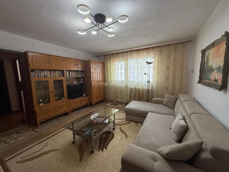 Apartament cu 2 camere de vanzare in Cetate 51 mp utli + loc de parcare. - 2