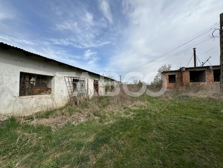 Spatiu industrial 5030 mp cu toate utilitatile acces auto Sat Sercaia - 8