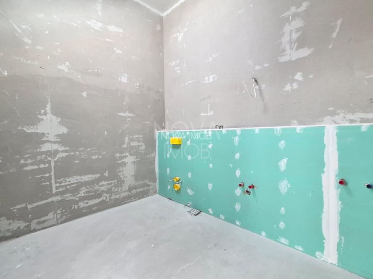 Casa generoasa cu 7 camere, 3 bai, dressing si parcare – Sura Mica - 16