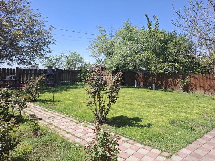 Casa de vanzare Adunatii Copaceni - pret imbatabil - 2
