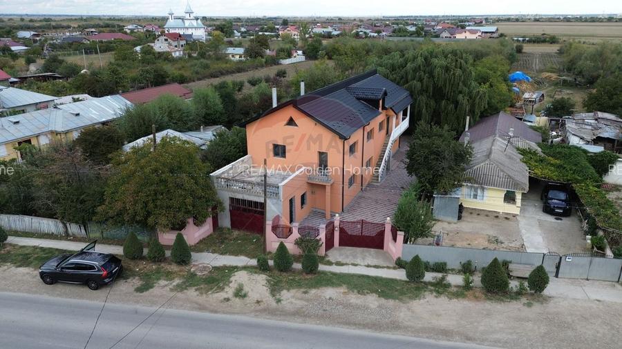 Casă / Vilă cu 8 camere - 19