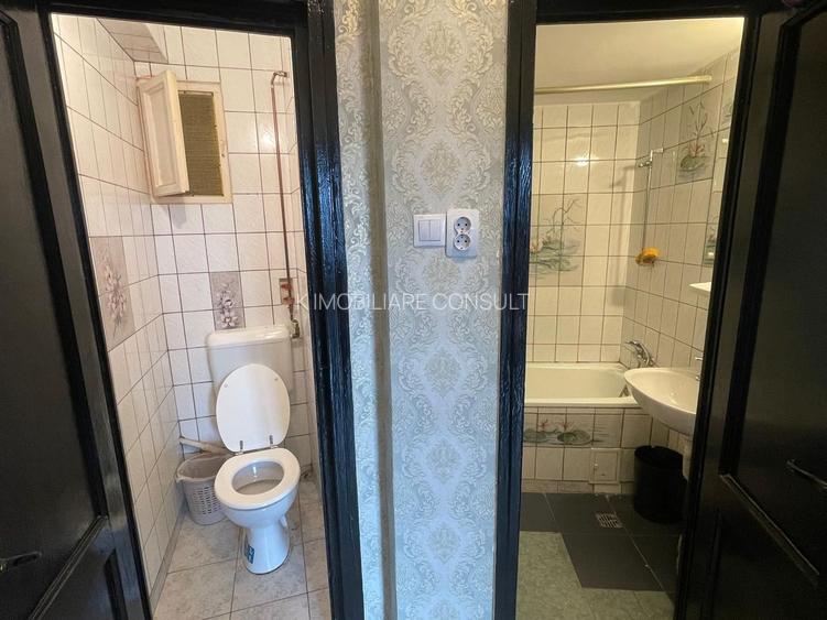 Central str. Doamnei apartament 3 cmaere de inchiriat - 13