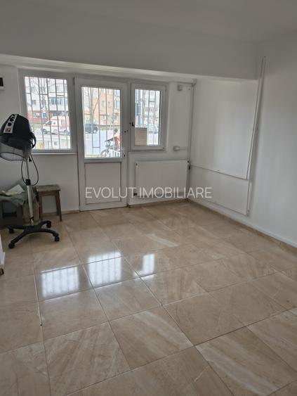 Icil-spatiu comercial 4 camere - 9